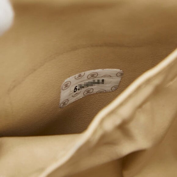 CHANEL Red Caviar Leather Logo Vanity Bag - Picture 12 of 14